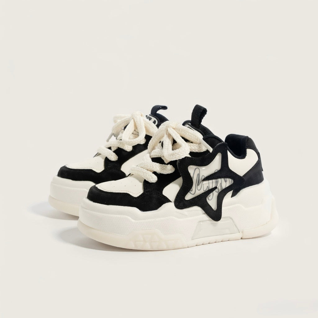 SoftSlipsy Star Platform Sneakers – Black & White Chunky Y2K Streetwear Shoes – Height Boost Casual Trainers