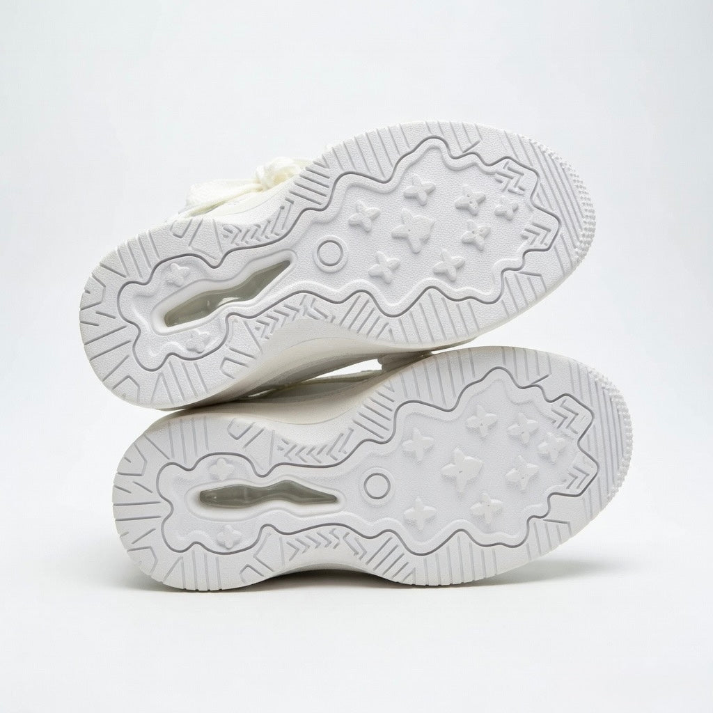 SoftSlipsy All White Star Sneakers – Minimal Y2K Streetwear Shoes – Clean Casual Trainers