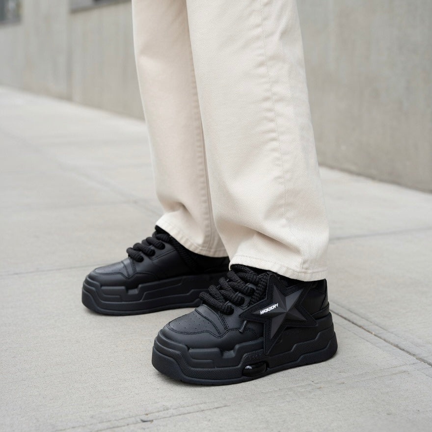 SoftSlipsy Black Star Platform Sneakers – All Black Chunky Y2K Streetwear Shoes – Height Boost Trainers