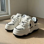 SoftSlipsy Black White Star Platform Sneakers – Chunky Y2K Streetwear Trainers – Casual Height Boost Shoes