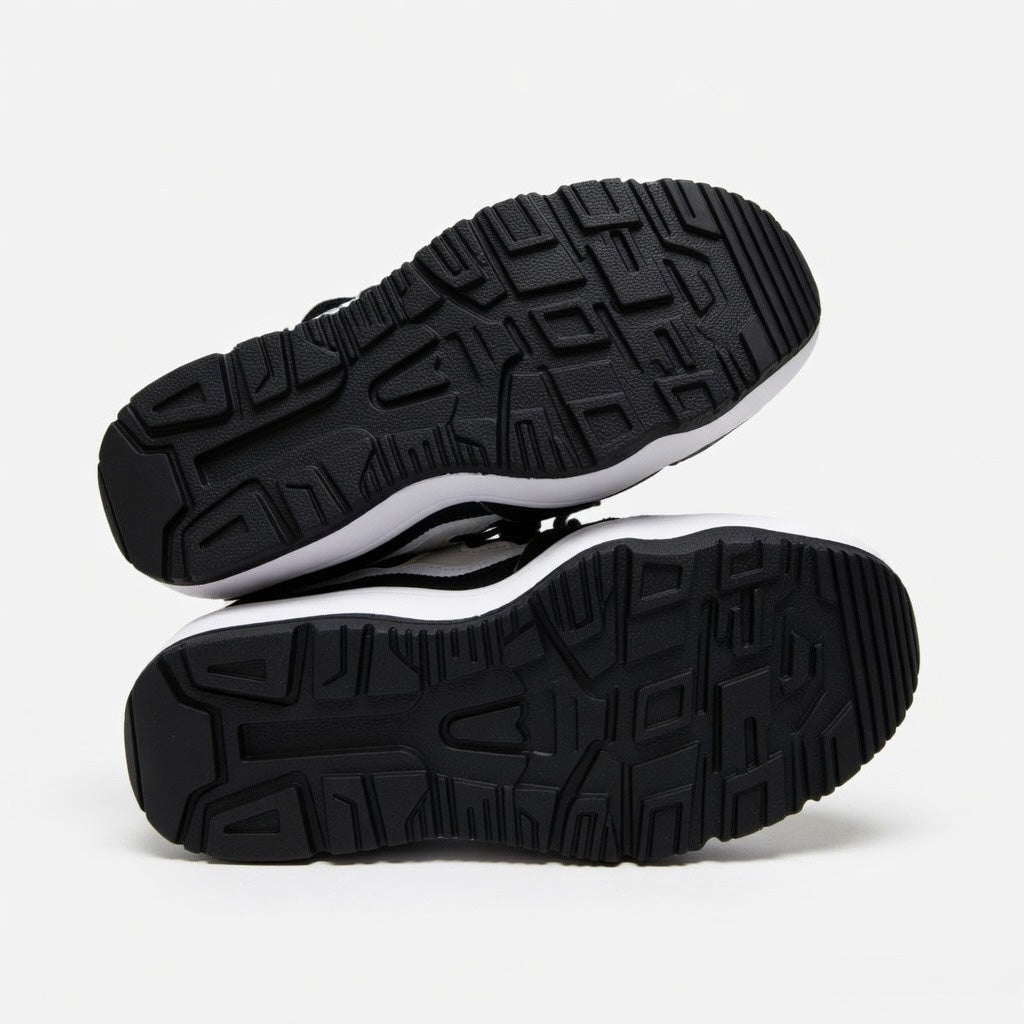 SoftSlipsy Black White Platform Sneakers – Minimal Star Chunky Y2K Streetwear Trainers
