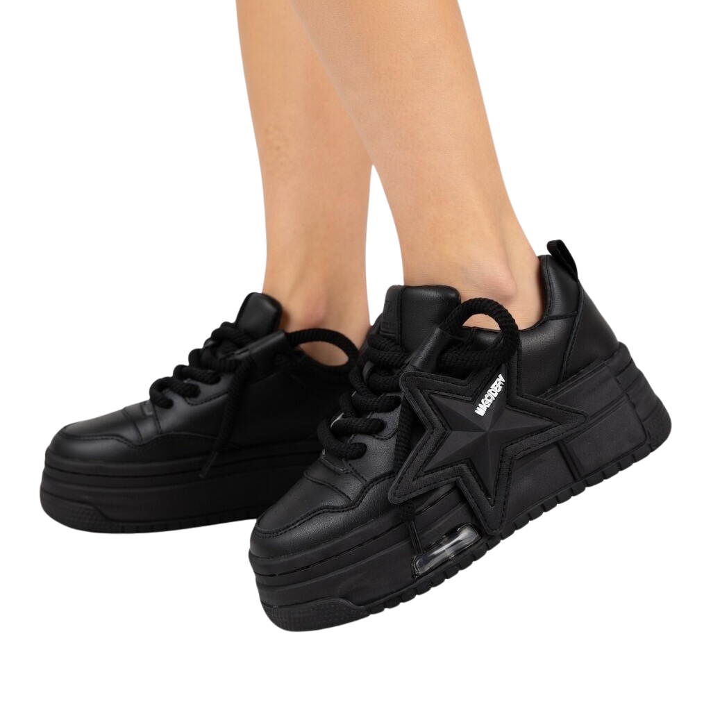 SoftSlipsy Black Star Platform Sneakers Chunky Streetwear Y2K Trainers Women Casual Shoes