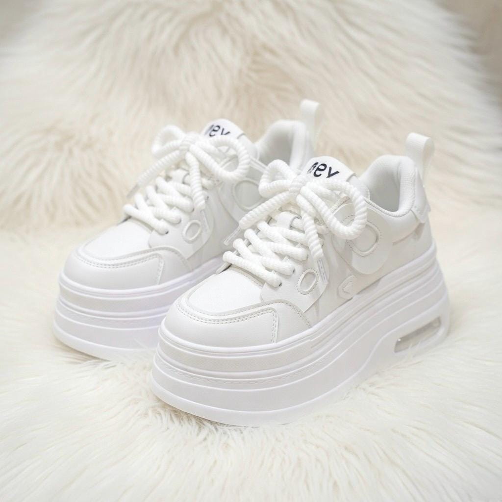 SoftSlipsy Women's Panda Platform Sneakers: Chunky Sole, Korean Style Trainers