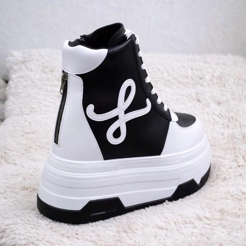 SoftSlipsy 20cm Chunky Platform Sneakers - Black White, Height Boost Boots